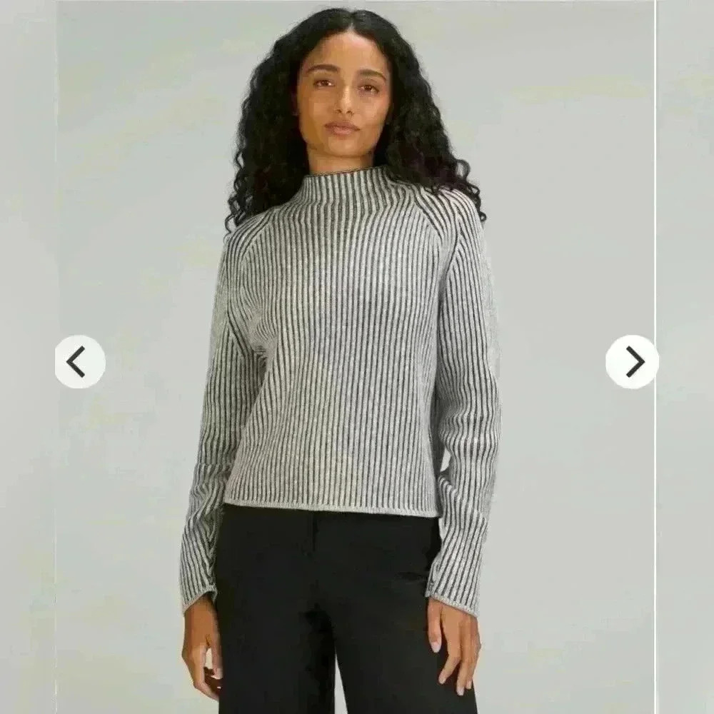 Lululemon Cotton-Cashmere Blend Mock Neck Sweater size 2 (Small)